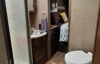 2017 Thor Motor Coach ACE 30.2