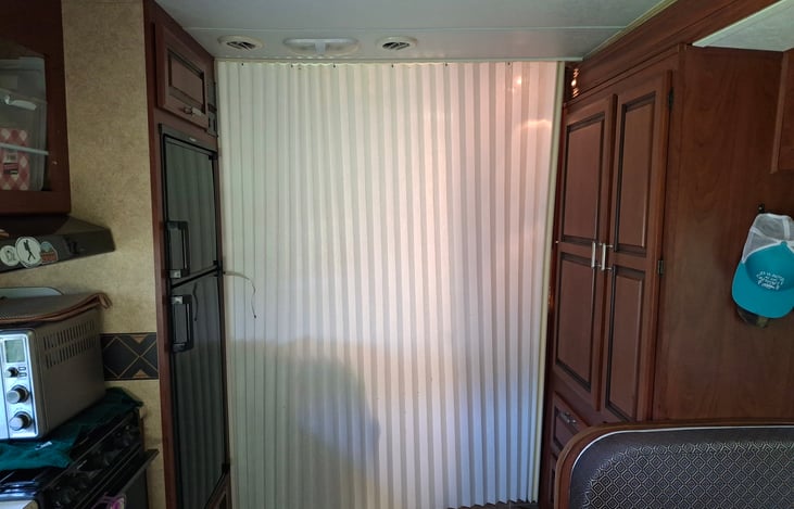 double bed accordian door for privacy