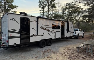 Elite Escape RV Rentals Co.   -   Delivery Only