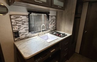 Meet Becky! 2021 Dutchmen Coleman Lantern LT 17B