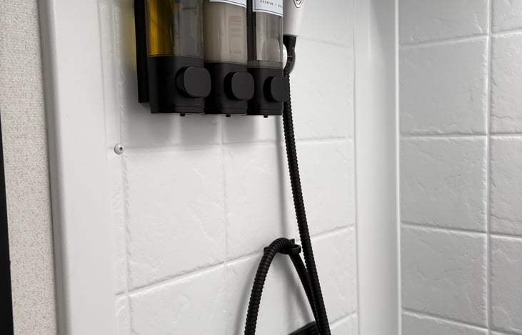 Shampoo, conditioner, and body wash provided.