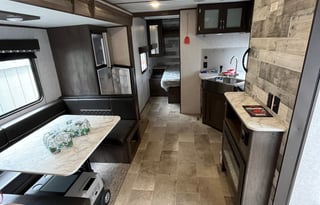 2021 Dutchmen RV Coleman Lantern Series 242BH