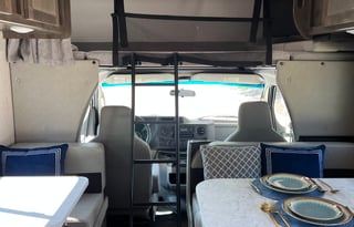 Landy’s 2022 Coachmen Leprechaun 26ft Easy&Cozy