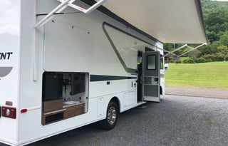 2018 Winnebago Intent