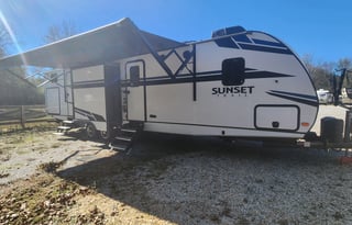 2021 CrossRoads RV Sunset Trail SS331BH
