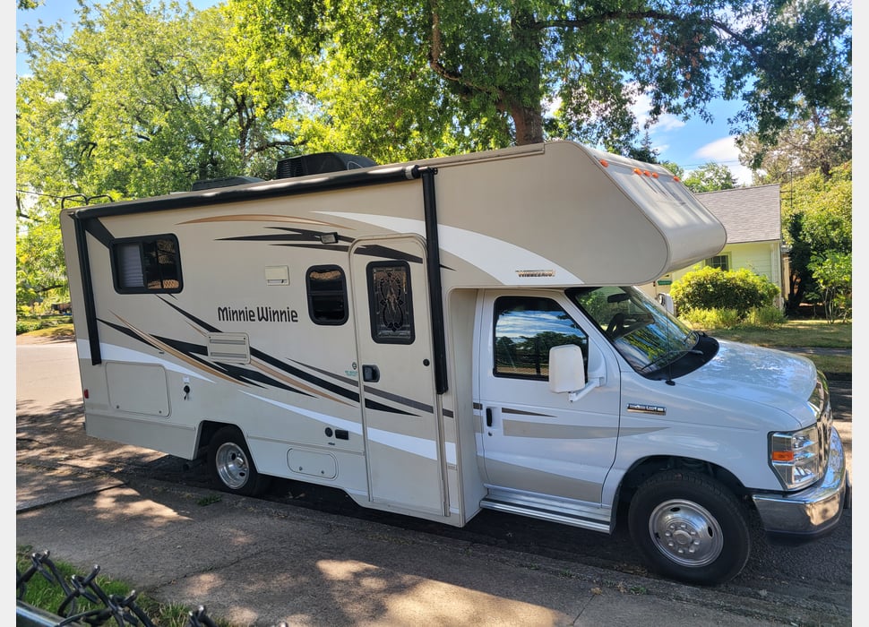 Class C Motor Home rentals in Bend