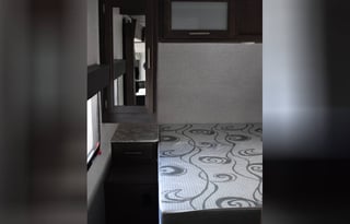 Sebastian's Bunkhouse 2021 Coleman Light 2455bhBH