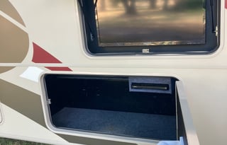 Sir Sleeps-A-Lot 2019 Coachmen Mirada 35BH Bunks