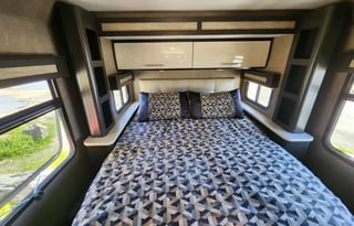 2017 Thor Motor Coach Gemini 23TB