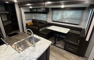2020 Kodiak Ultra-Lite 296 Bunkhouse