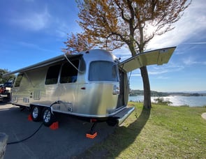 Airstream RV Flying Cloud 25FB Twin