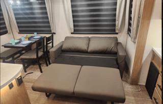 Tri-State Luxury: 5th Wheel Family Paradise