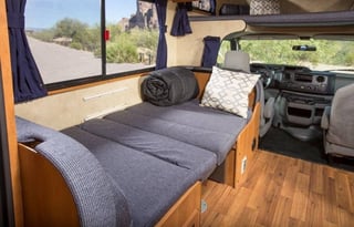 2016 Model, 23ft | Solar + Generator | Discounted!