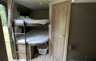 Luxury coach w/Bunks and everything!