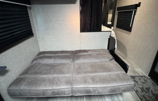 2022 Jayco Jay Flight 24RBS (Delivery Only)