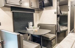 Bunk House! 2022 Jayco Jay Flight SLX 264BH