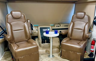 "Right Size" Class A. Sleeps 7 & Easy to Drive