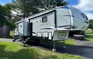 2021 Artic Wolf 3770 Suite-Condo on Wheels