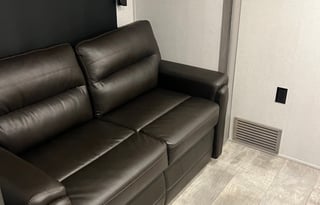 2020 Keystone Montana- HAL494