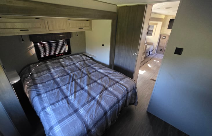 Rear bedroom