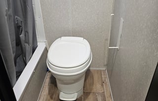 Lightweight Travel Trailer Rental Sleeps 5