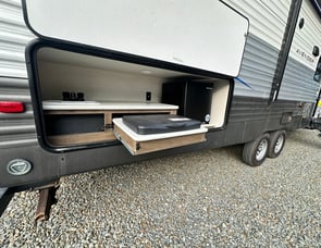 Prime Time RV Avenger 29RBS