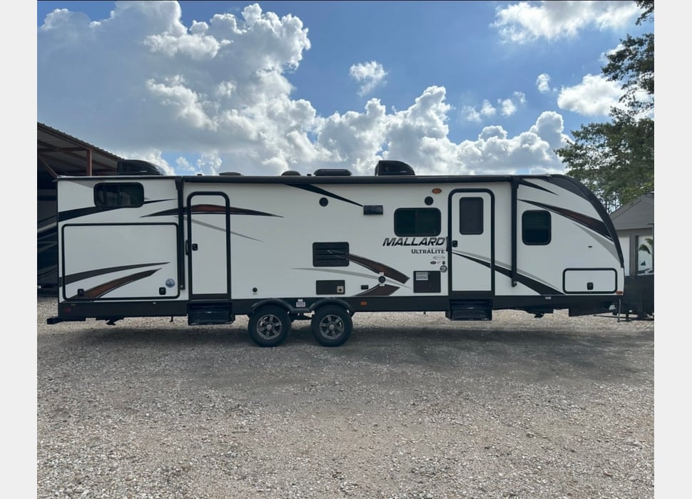 Travel Trailer rentals in Conroe