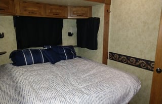 2010 Keystone Montana