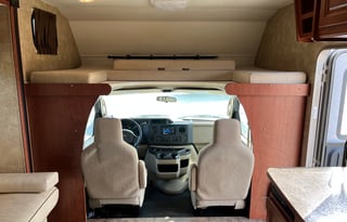 2014 Winnebago Minnie Winnie 31H