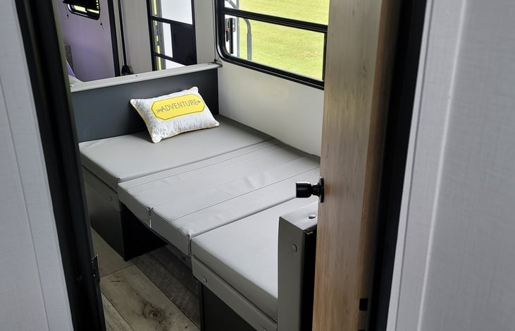 twin bed from Dinette table