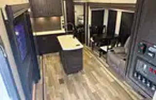 2023 Shasta Phoenix 367bh fifth wheel