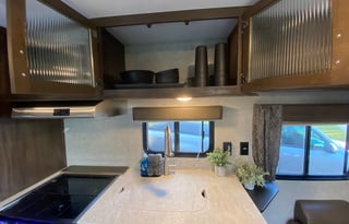 Fully Stocked 2019 Grey Wolf Bunkhouse delivery!