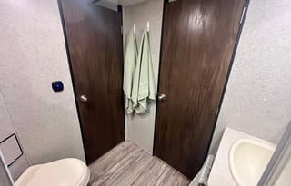 Spacious & Family-Friendly Adventure RV