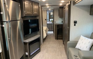2022 Coachmen RV Mirada 35ES