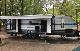 Jared & Steph's Family-Friendly Camper