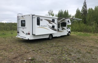 2014 Winnebago chalet 31JR Bunk house #10