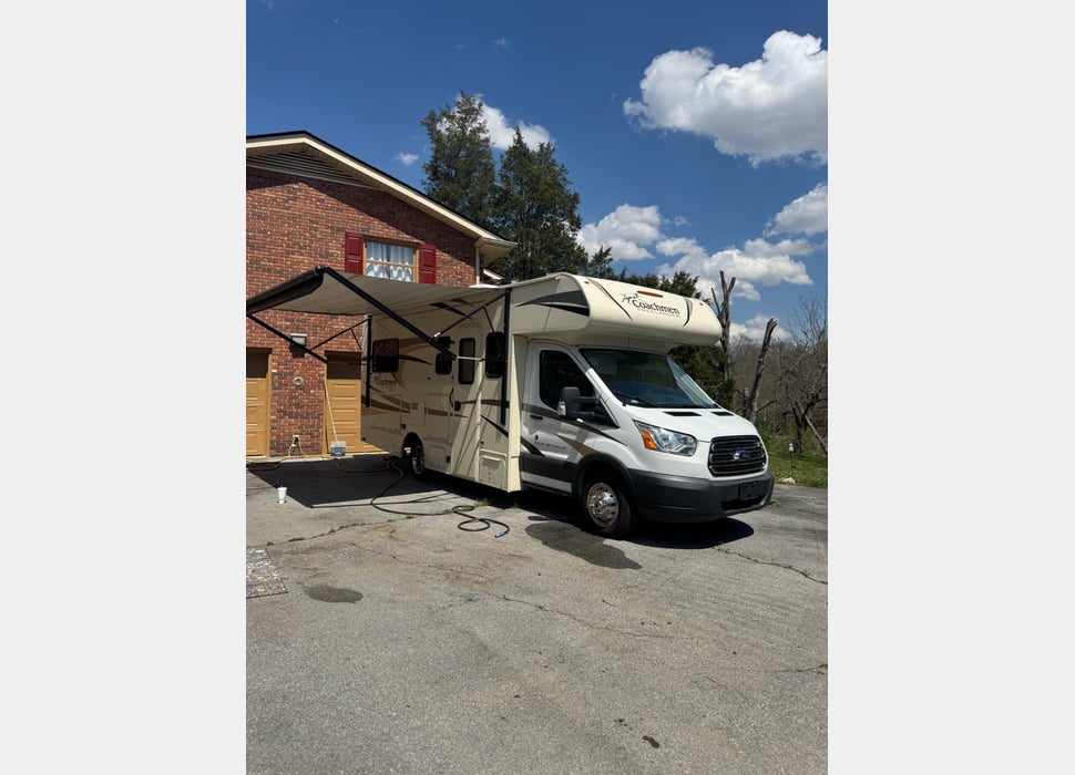 Class C Motor Home rentals in Nicholasville