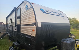 Brand New Clipper, Spacious and Clean