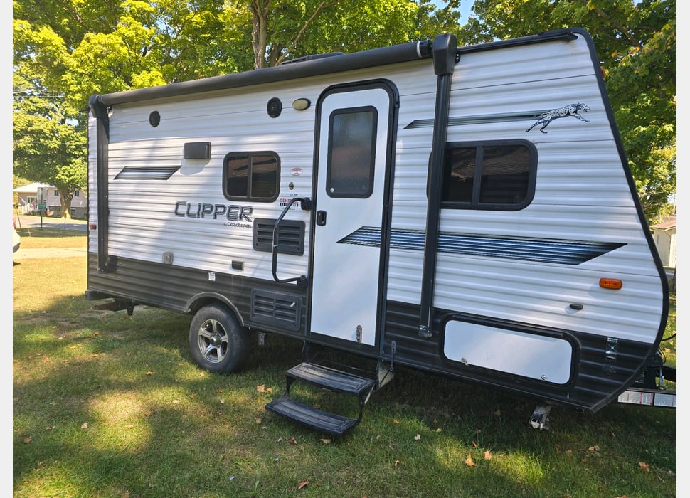 Travel Trailer rentals in Ada