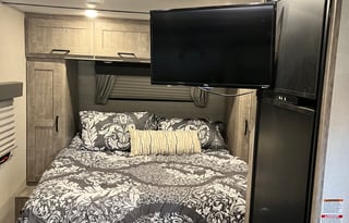 2023 Forest River RV Surveyor Legend 19RBLE