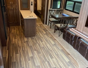 Keystone RV Montana High Country 340BH