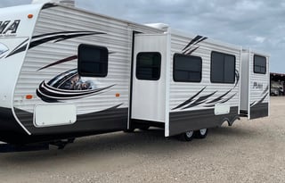 2015 Palomino Puma 31-DBTS