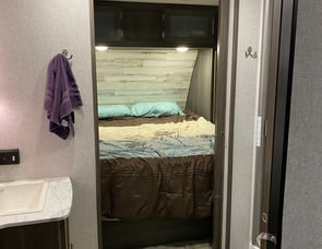 Dutchmen RV Kodiak Ultra-Lite 296BHSL