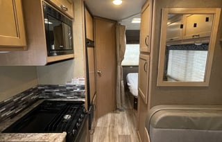 2018 Thor Motor Coach Four Winds 22B “Let’s Go!”
