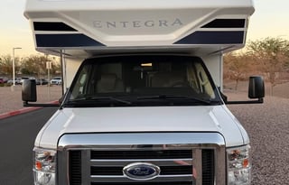 "Princess Leia - Defender of Freedom" Odyssey 27U