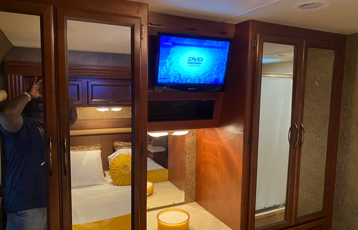A five star hotel on wheels