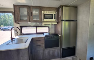 2021 Forest River Salem Cruise Lite- Super Clean