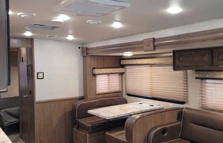 "Right Size" Class A. Sleeps 7 & Easy to Drive