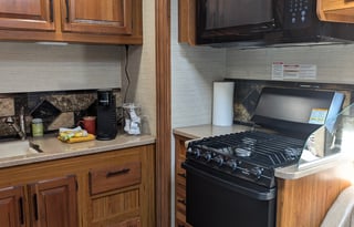 2017 Jayco Greyhawk - Glamping Heaven!