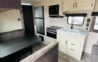 Nate and DeAnna's family rv rental